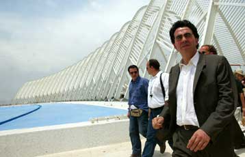 Παρά το υψηλό κόστος, το στέγαστρο είναι αντάξιο της επένδυσης λέει ο Καλατράβα