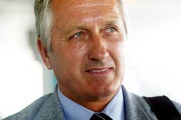 Ο Πανιώνιος ανακοίνωσε επισήμως την πρόσληψη του Κάρολ Πέτσε