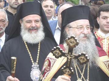 Πλήθος κόσμου στη μεγαλοπρεπή ενθρόνιση του νέου μητροπολίτη Θεσσαλονίκης