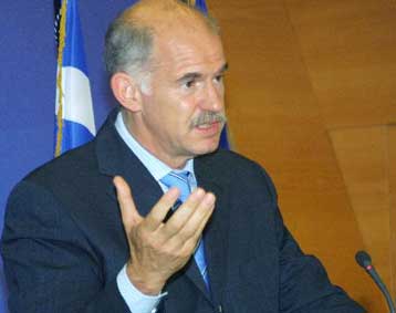 Διεύρυνση του ΕΣΑΝ με εξωκομματικούς και τέσσερις επιτροπές σχεδιάζει ο Γ.Παπανδρέου