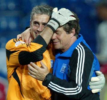 Σημασία έχει η πρόκριση, λέει ο Νικοπολίδης-Κυανόλευκη κερκίδα θέλει ο Ντέμης