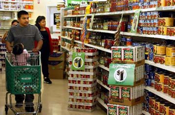 Παρέμβαση στη «μάχη» λιανεμπορίου – βιομηχάνων επιχειρεί το υπουργείο Ανάπτυξης