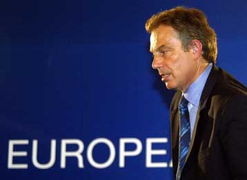 Ο Μπλερ θα υπεραμυνθεί του Ευρωσυντάγματος σε συζήτηση στη Βουλή των Κοινοτήτων