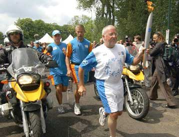 Η Ολυμπιακή Φλόγα άρχισε το ευρωπαϊκό της ταξίδι από την Αμβέρσα