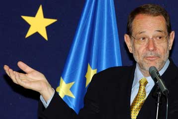 Εντός του Ιουνίου θα εκλέξει η ΕΕ το νέο πρόεδρο της Κομισιόν