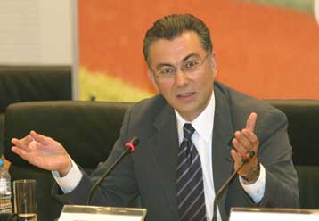 Νέο θεσμικό πλαίσιο για τα Μέσα Μαζικής Ενημέρωσης προανήγγειλε ο Θ.Ρουσόπουλος