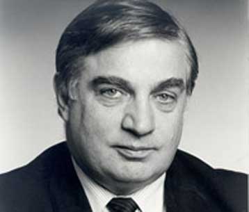 Πρόσωπο κοινά αποδεκτό για την Κομισιόν φέρεται να προτείνει ο Ιρλανδός πρωθυπουργός