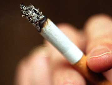 Το κάπνισμα μειώνει τη ζωή κατά δέκα χρόνια, δείχνει ιστορική 50ετής μελέτη