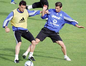 Γλίτωσε την ποινή ο Καραγκούνης για την «εισβολή του πανηγυρισμού»