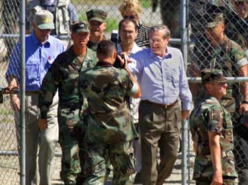 Κανένα θέμα βασανισμού κρατουμένων στο Γκουαντάναμο υποστηρίζει ο Λευκός Οίκος