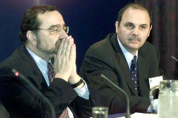 Σε δίκη παραπέμπονται τα ΔΣ της Επιτροπής Κεφαλαιαγοράς και του Χρηματιστηρίου Αθηνών