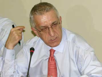 «Δεν παίζω ρόλο μπόγια» δηλώνει ο υπουργός Υγείας για το θέμα των εξαρτημένων ατόμων