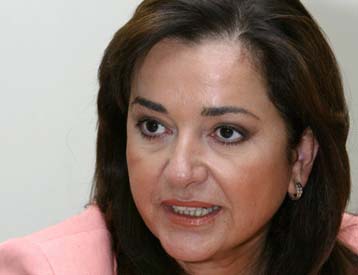 Διαψεύδει τη διαμάχη Μπακογιάννη-Αγγελοπούλου ο κυβερνητικός εκπρόσωπος