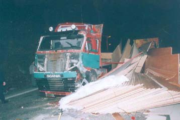 Για ανθρωποκτονία από αμέλεια κατά συρροή θα δικαστούν οι κατηγορούμενοι για τα Τέμπη