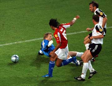 Η Τσεχία των 9 αναπληρωματικών απέκλεισε με 2-1 την Γερμανία