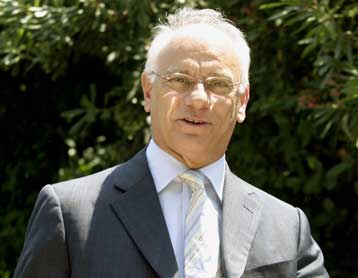 Δραστική μείωση των εξοπλιστικών προγραμμάτων εξαγγέλλει ο Σπ.Σπηλιωτόπουλος