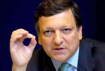 Τον Πορτογάλο πρωθυπουργό Μπαρόσο προτείνει για πρόεδρο της Κομισιόν ο Μπέρτι Αχερν