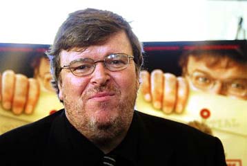 Στην κορυφή του αμερικανικού box office με το… καλημέρα το «Fahrenheit 9/11»