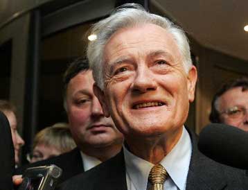 Ο Βάλντας Ανταμκους νικητής των προεδρικών εκλογών στη Λιθουανία