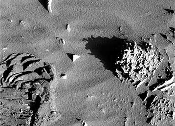 Τα δίδυμα ρομπότ της NASA ανακαλύπτουν νέες ενδείξεις νερού στον Αρη