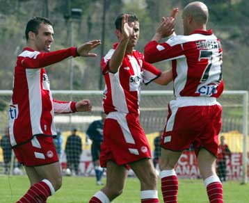 Κούζμπα και Τάτσης αποχαιρέτησαν τον Ολυμπιακό, αφού δεν τους υπολογίζει ο Μπάγεβιτς