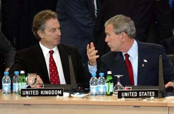 Με αισιοδοξία Μπους-Μπλερ για το μέλλον του Ιράκ έπεσε η αυλαία της Συνόδου του ΝΑΤΟ