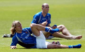 Ανησυχούν οι Τσέχοι για την κάρτα του Νέντβεντ, που λέει ότι θα είναι προσεκτικός