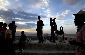 Με εκρήξεις και απαγωγές «οδεύει» το Αφγανιστάν προς τις εκλογές του Σεπτεμβρίου