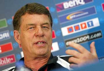 Ο Ρεχάγκελ ζήτησε φρεσκάδα από τους παίκτες του