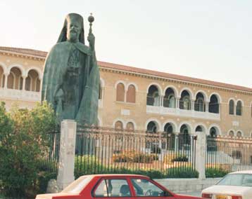 Κόλαφος το πόρισμα για τη διαχείριση της εκκλησιαστικής περιουσίας στην Κύπρο