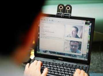 Πειραματική κάμερα της Microsoft δείχνει τον συνομιλητή να σας κοιτάει στα μάτια