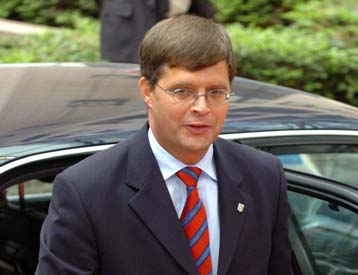 Στη σύσταση ομάδας για την προώθηση του Ευρωσυντάγματος προσανατολίζεται η Ολλανδία