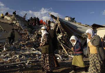 Δέκα εννέα νεκροί από σεισμό 5,1 Ρίχτερ στη βορειοανατολική Τουρκία