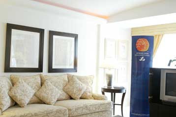 Αδιάθετα περίπου 5.000 δωμάτια ξενοδοχείων στην Αθήνα λίγο πριν από τους Αγώνες