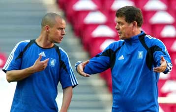 Για κάθε ενδεχόμενο έχει ετοιμάσει την ομάδα ο Ρεχάγκελ