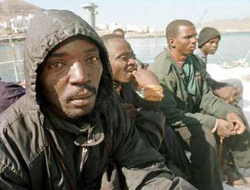 Σχεδόν 100 λαθρομετανάστες εντοπίστηκαν την Κυριακή σε Αγαθονήσι και Σάμο