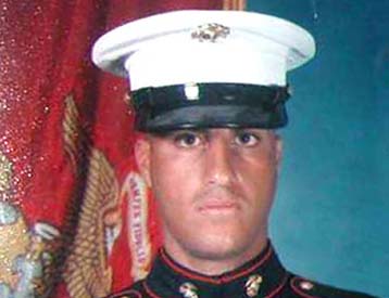 Σε «ασφαλές μέρος» μετέφερε τον απαχθέντα Αμερικανό πεζοναύτη ισλαμιστική οργάνωση