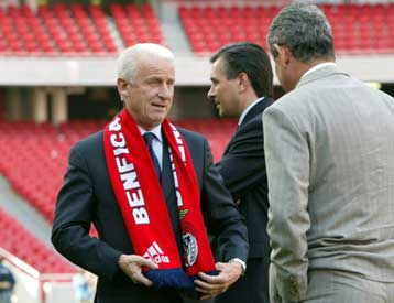 Και επισήμως τεχνικός της Μπενφίκα ο Τραπατόνι-Θα συνεργαστεί με τον Φύσσα