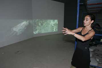 Έως τα τέλη του 2004 η έκθεση «Διαπολιτισμοί» στο Μέγαρο Μουσικής Αθηνών