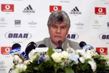 Παραμένει στην Ελλάδα ο Ότο σύμφωνα με τον Γκαγκάτση