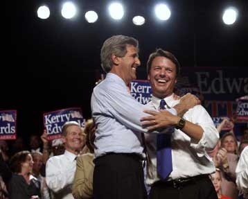 Ο Έντουαρντς ενισχύει τη δημοτικότητα του Κέρι στην κούρσα των αμερικανικών εκλογών