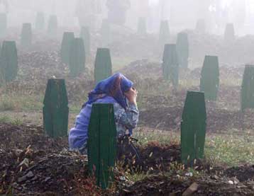 Η αστυνομία της Βοσνίας σε ετοιμότητα για την επέτειο της σφαγής στη Σρμπρένιτσα