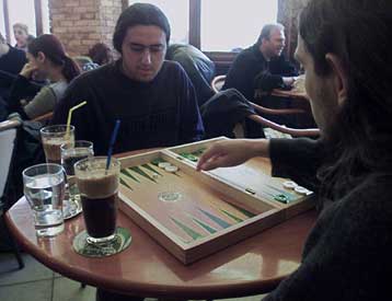 Ενδεχόμενο Ολυμπιακού «καπέλου» στην τιμή του καφέ