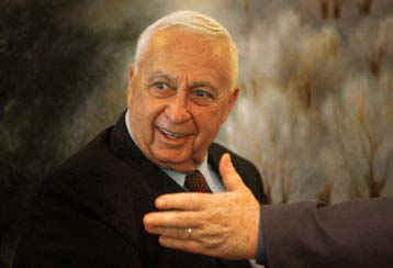 Τους Εργατικούς στην κυβέρνηση επιδιώκει να φέρει τώρα ο Σαρόν