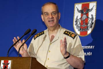 Δράση κατά των Κούρδων ανταρτών στο Ιράκ ζητά η Αγκυρα από την Ουάσινγκτον