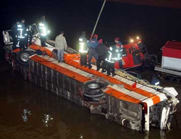 Τέσσερα άτομα παραπέμπονται για το τραγικό δυστύχημα στον Αλιάκμονα