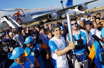 Από το Ηράκλειο ξεκίνησε το ταξίδι της στην Ελλάδα η Ολυμπιακή Φλόγα