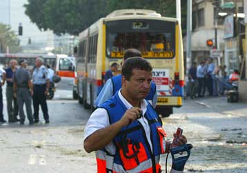 Μία νεκρή και 15 τραυματίες από έκρηξη σε σταθμό λεωφορείων στο Τελ Αβίβ