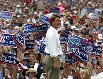 Καθαρό προβάδισμα των Κέρι και Έντουαρντς δείχνει νέα δημοσκόπηση