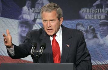 «Η Αμερική και όλος ο κόσμος είναι σήμερα πιο ασφαλείς» επιμένει ο Μπους